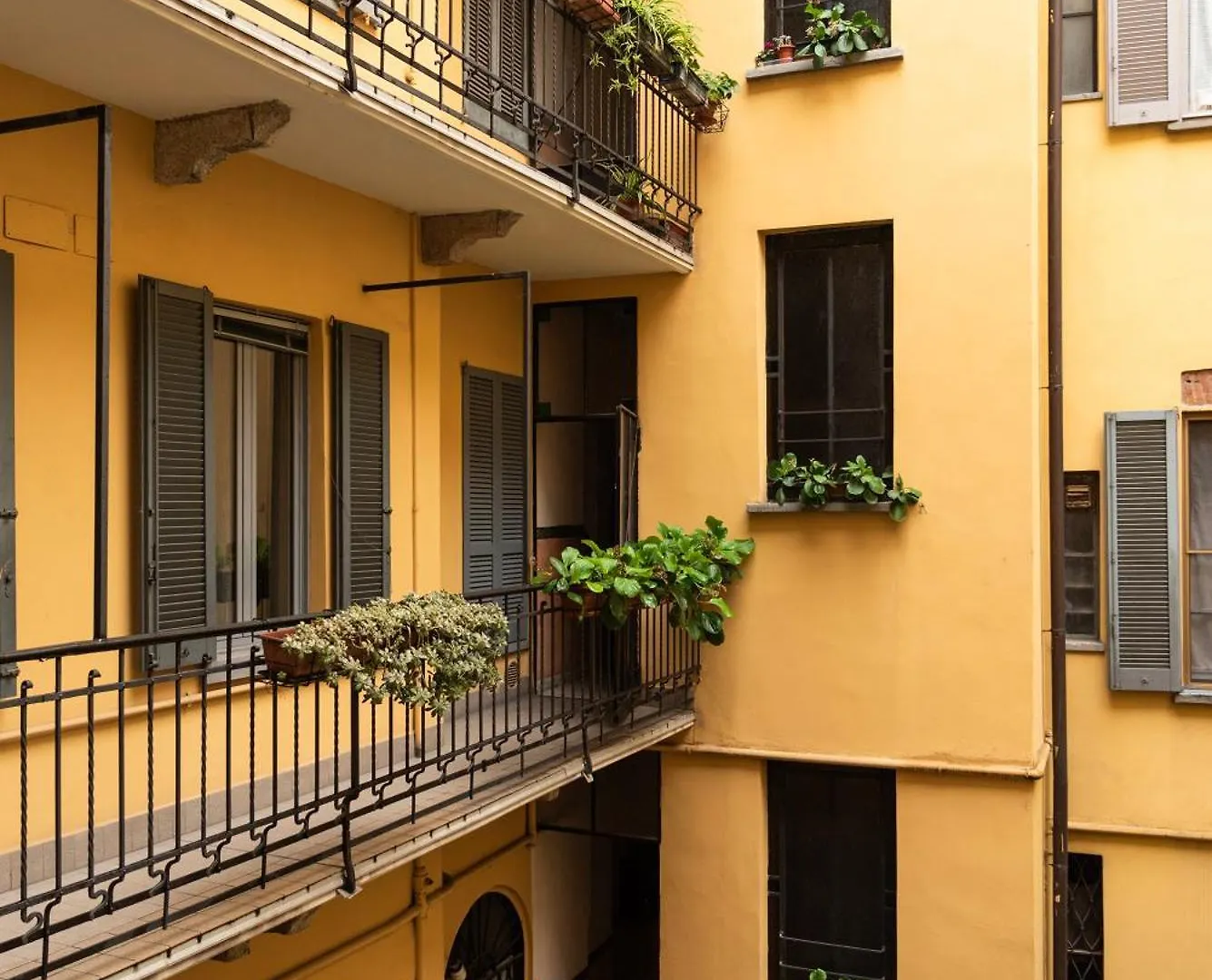 Youhosty - Ticinese Suite 2 Milán Apartmán
